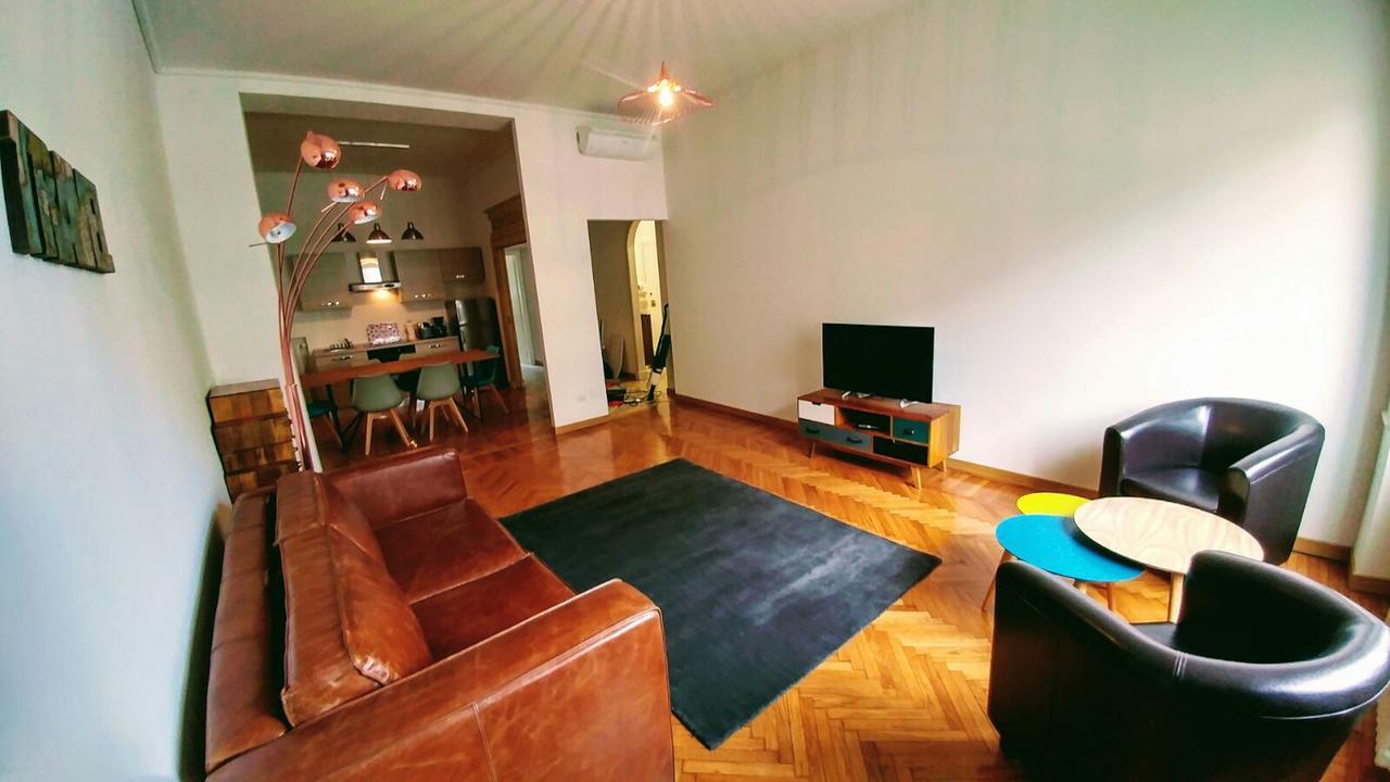 Guesthost - Porta Vittoria Central Apartment *