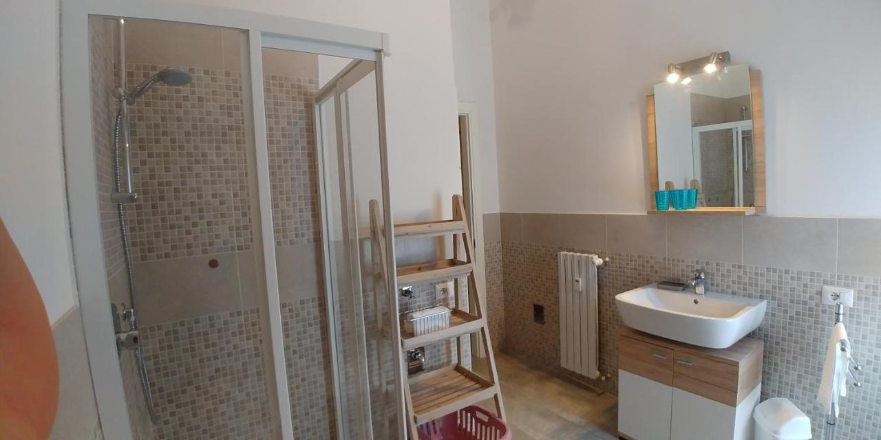 Guesthost - Porta Vittoria Central Apartment